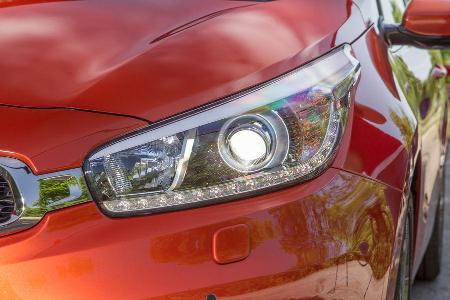 Kia Proceed 1.6 GDI, Frontscheinwerfer