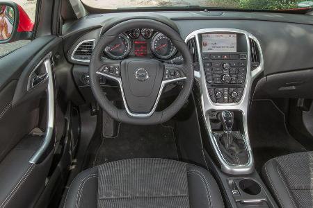 Opel Astra GTC 1.4 Turbo, Cockpit