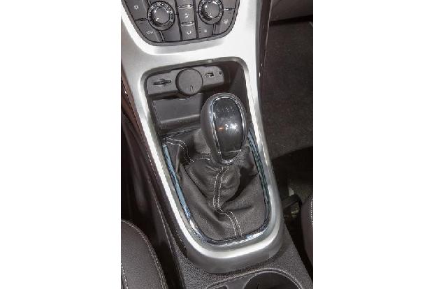Opel Astra GTC 1.4 Turbo, Schalthebel