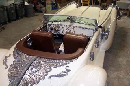 Nautilus Car Replica