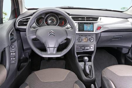 Citroën C3 VTi 82, Cockpit, Lenkrad