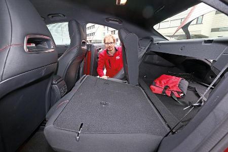 Mercedes CLA 250, Rcksitze, Umklappen