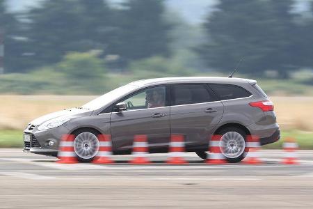 Ford Focus Turnier 2.0 TDCi, Seitenansicht, Bremstest