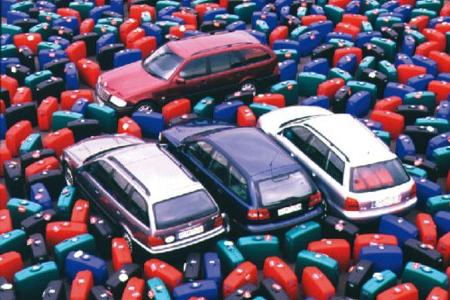 Audi A4 Avant 1.8, BMW 318i Touring, Mercedes C180 T, Volvo V40 2.0i&nbsp;16V