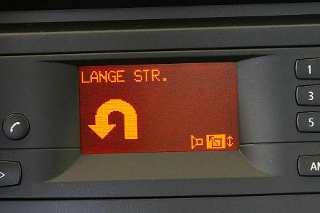 Mit Europa-DVD, ohne Kartendarstellung: Navigationssystem Business für 1.770 Euro.