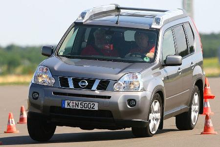 Fahrdynamisch und im Bremsenkapitel liegt der Nissan X-Trail weit hinten.
