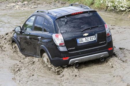 Das Geräusch des Motors fällt beim Chevrolet stärker auf als beim Opel.