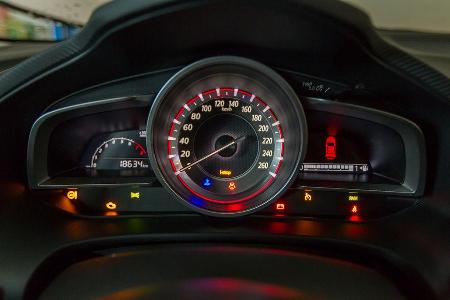 Mazda 3 Skyactiv-G 165, Rundinstrumente