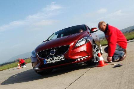 Volvo V40 D3, Frontansicht, Kühlergrill