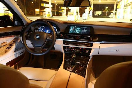 BMW 530, Cockpit, Lenkrad