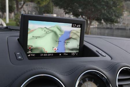 Peugeot RCZ 2.0 HDi 160, Navi, Display