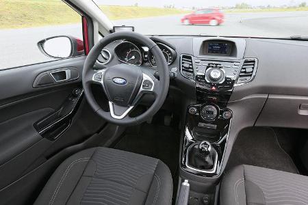 Ford Fiesta 1.0 EcoBoost, Cockpit, Lenkrad