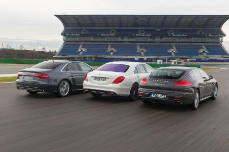 Audi S8, Mercedes S 63 AMG 4Matic, Porsche Panamera Turbo, Heckansicht