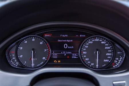 Audi S8, Rundinstrumente