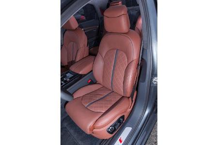 Audi S8, Fahrersitz