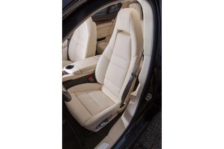 Porsche Panamera Turbo, Fahrersitz