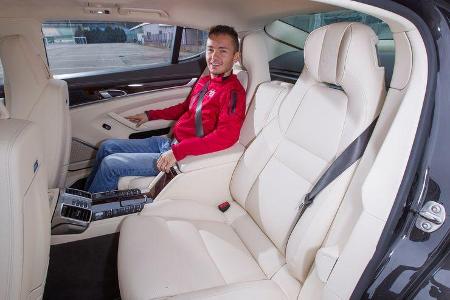 Porsche Panamera Turbo, Fondsitz, Beinfreiheit