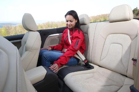 Audi A5 2.0 TFSI Cabrio, Rücksitz, Beinfreiheit