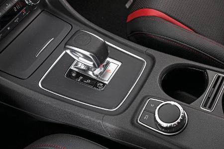 Mercedes A 45 AMG, Schalthebel