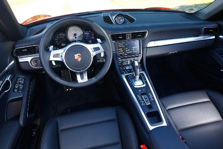 Porsche 911 Carrera S Cabriolet, Cockpit