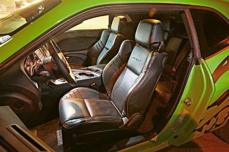 Dodge Challenger SRT Hellcat, Fahrersitz