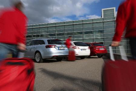 Mazda 6 Kombi, Opel Insignia Sports Tourer, Peugeot 508, Heckansicht