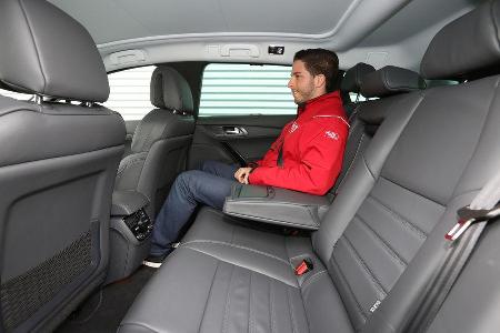 Peugeot 508 SW HDi 180, Fondsitz, Beinfreiheit