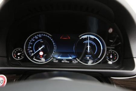 BMW 518d Touring, Rundinstrumente