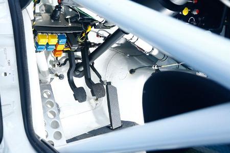 BMW M3 E30 DTM, Pedalerie