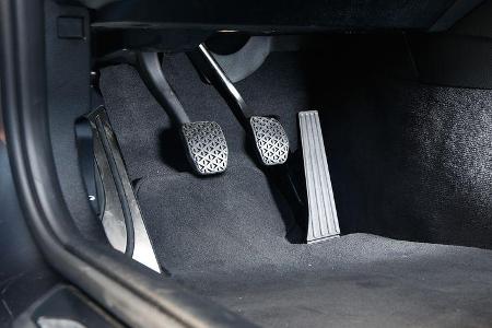 BMW M3 F80, Pedalerie
