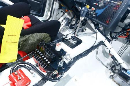 BMW M3 E30 DTM, Schalthebel, Bedienelemente