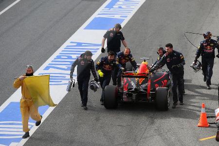 Daniil Kvyat - Red Bull - Formel 1-Test - Barcelona - 3. Mrz 2016