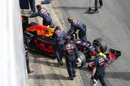 Daniil Kvyat - Red Bull - Formel 1-Test - Barcelona - 3. Mrz 2016