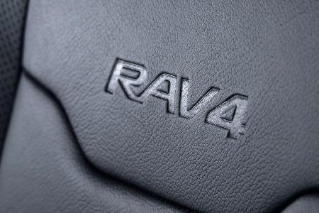 Toyota RAV4 Hybrid Sapphire