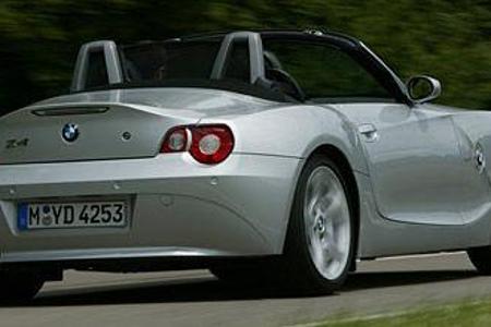 Die extrovertierte Linienführung des BMW Z4 interpoliert zwischen Klassik und Moderne