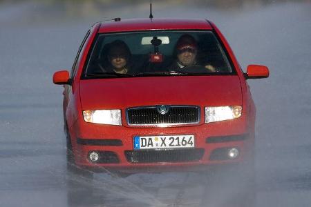 Skoda Fabia 1.4 16V: 75 PS, 7,6 L/100km, 11.090 Euro. Ein weiterer Kandidat aus dem VW-Konzern.