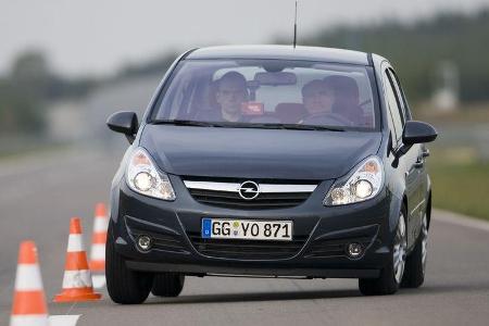 Top-Ergebnisse auch beim Bremsen, speziell auf unterschiedlich griffigem Belag ...