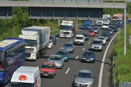 Autobahn Stau dichter Verkehr