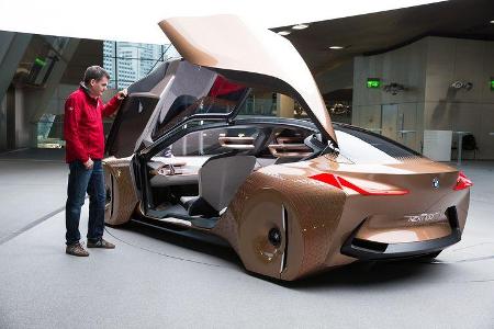 BMW Vision Next 100