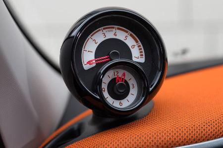 Smart Forfour 0.9, Uhr, Anzeigeinstrument