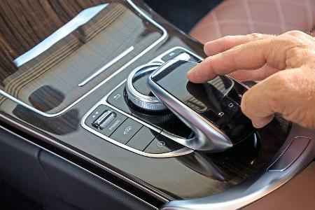 Mercedes C 250 d, Bedienelemente
