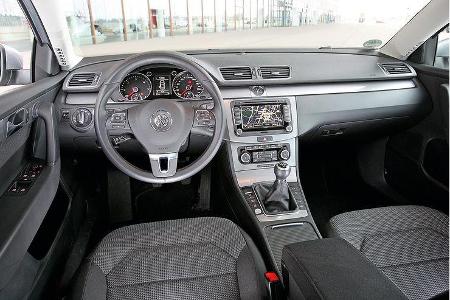 VW Passat 1.6 TDI Bluemotion, Innenraum, Cockpit