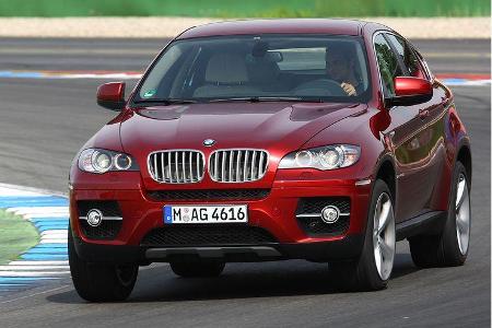 Spätestens auf dem Kleinen Kurs in Hockenheim kann der hochbeinige Wonneproppen die Trägheit der Masse nicht mehr vertuschen.