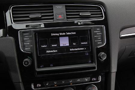 VW Golf 2.0 TDI, Cockpit