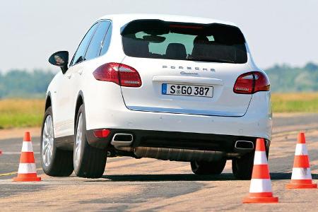 Porsche Cayenne Diesel, Heckansicht, Slalom