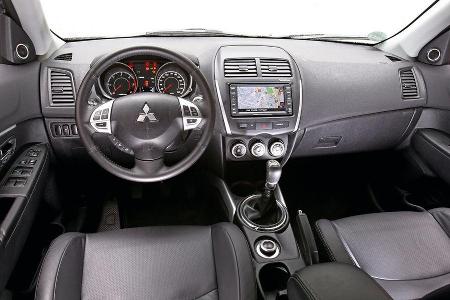 Mitsubishi ASX 1.8 DI-D 4WD, Cockpit