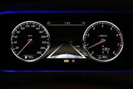 Mercedes S 500 4Matic, Instrumente