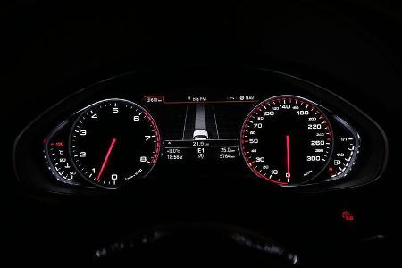 Audi A8 4.0 TFSI Quattro, Instrumente