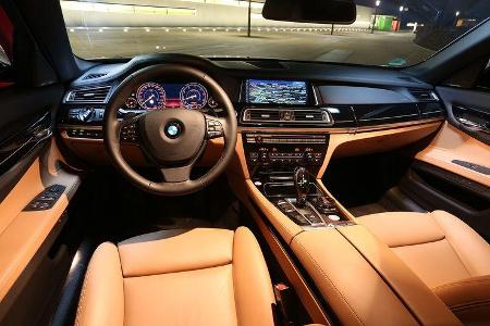 BMW 750i, Innenraum, Cockpit