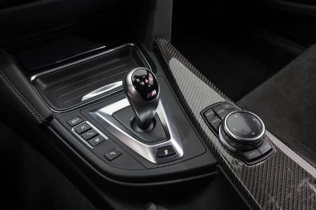Versus BMW M4 Coupé, Schalthebel